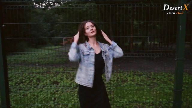 Горячий трах и сосание в парке. секс на открытом воздухе с милой девушкой (4k 60fps) - 1