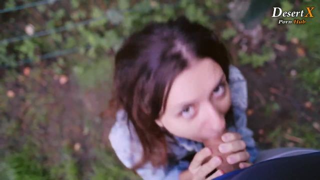 Горячий трах и сосание в парке. секс на открытом воздухе с милой девушкой (4k 60fps) - 5