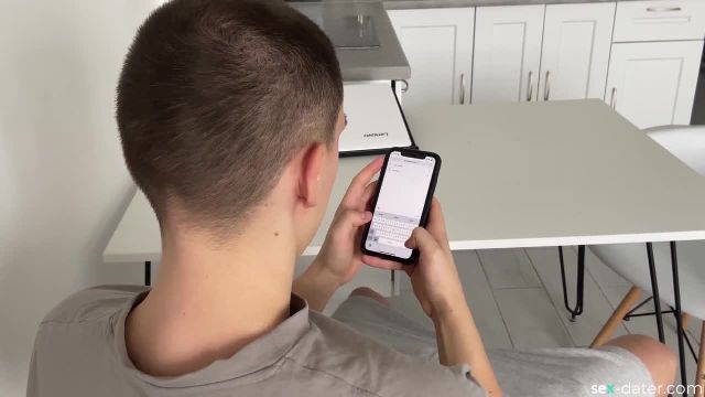 Я Изменил Своей Жене Со Свежей И Горячей Девушкой, С Которой Познакомился На Секс-Свидании - 1