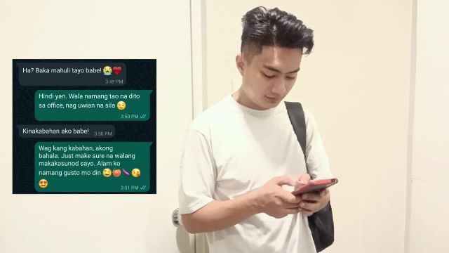 Коллеги занимаются сексом в уборной офисе - 2