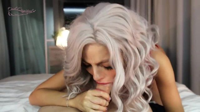 Сексуальная блондинка в красном отсосала всё до последней капли - 3