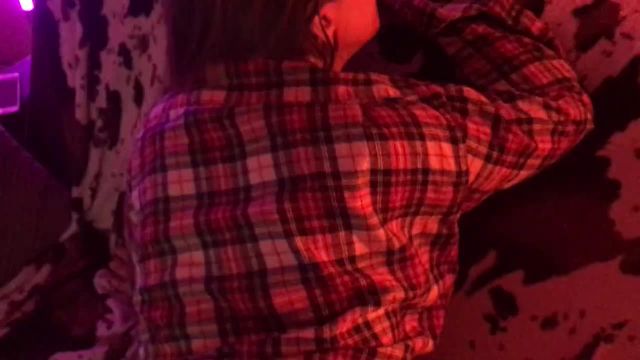 Сводная сестра не дает поиграть в комп, накончаю ей на лицо - 4