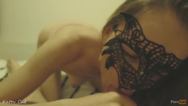 Утро началось не с кофе, а со сладкого отсоса, и она знает в нем толк! - 8