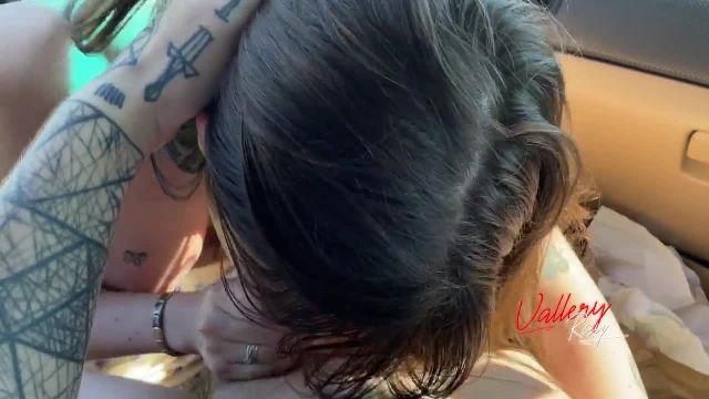 Жесткий трах на берегу реки НАС СПАЛИЛИ / кончил на сиськи - 10