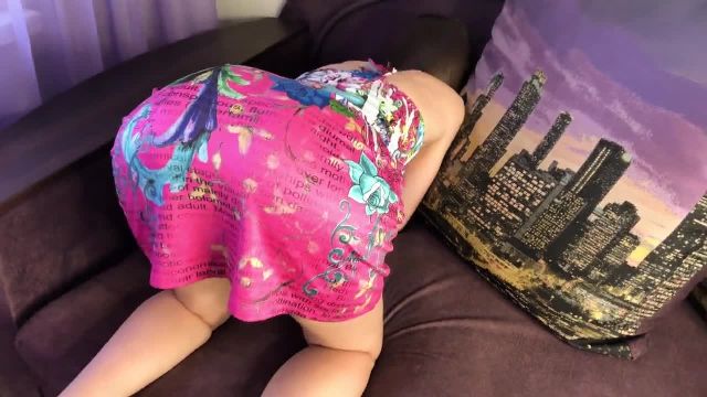 Выебал Мачеху Которая Застряла в Диване - Она так и не Поняла кто это Был - Русское с Разговорами - 1